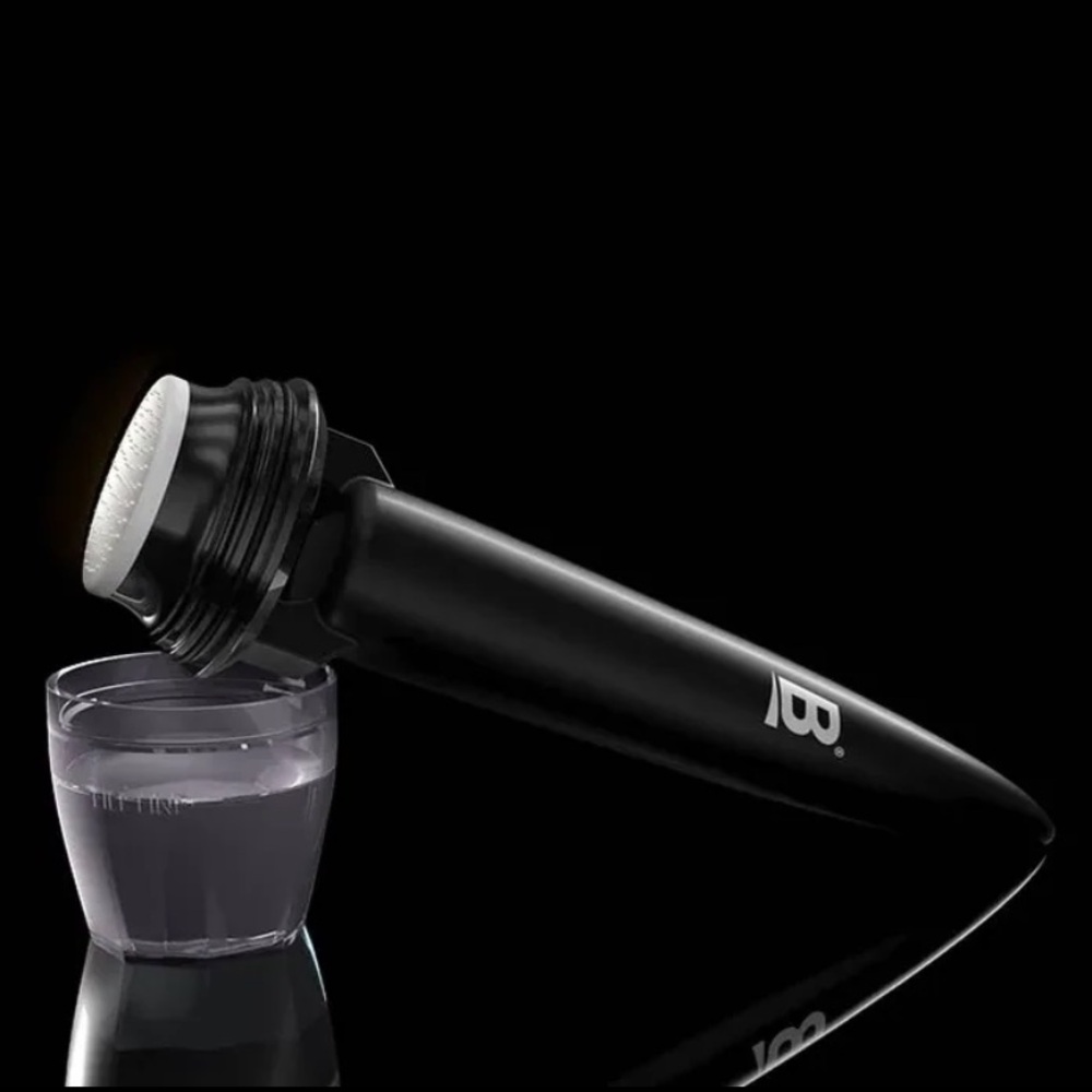 Banish 2.0 Microneedling Tool *Brand new & Sealed*
